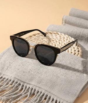 whiteangeleyewear-homepage-1
